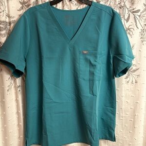 FIGS one pocket scrub top size XXL